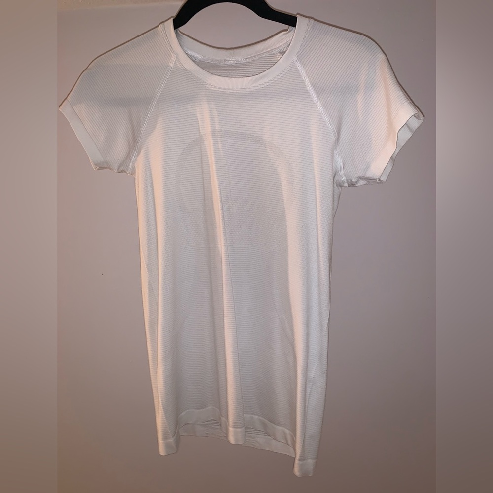 Lululemon swiftly tee